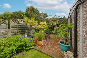 Riverside Crescent Holymoorside